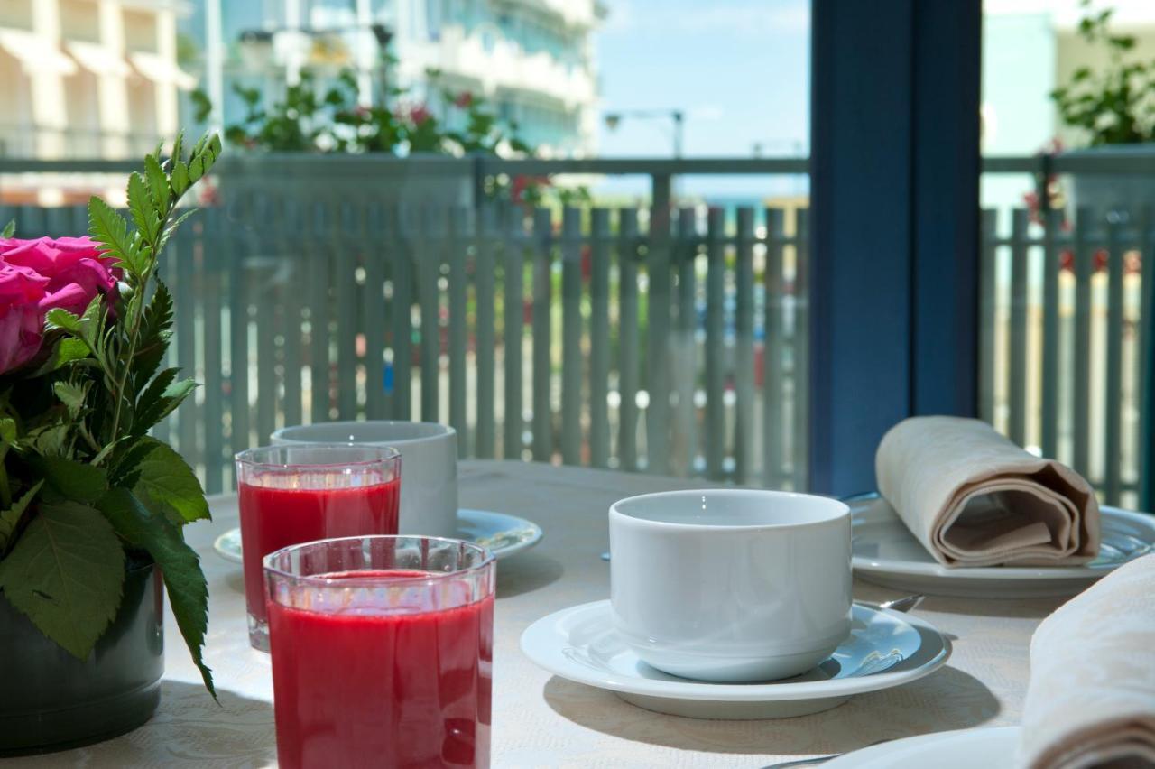 Hotel Gabbiano Cattolica Esterno foto