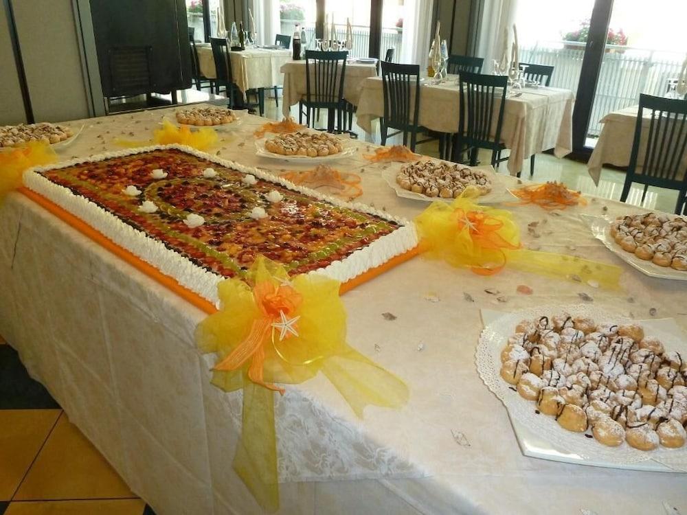 Hotel Gabbiano Cattolica Esterno foto