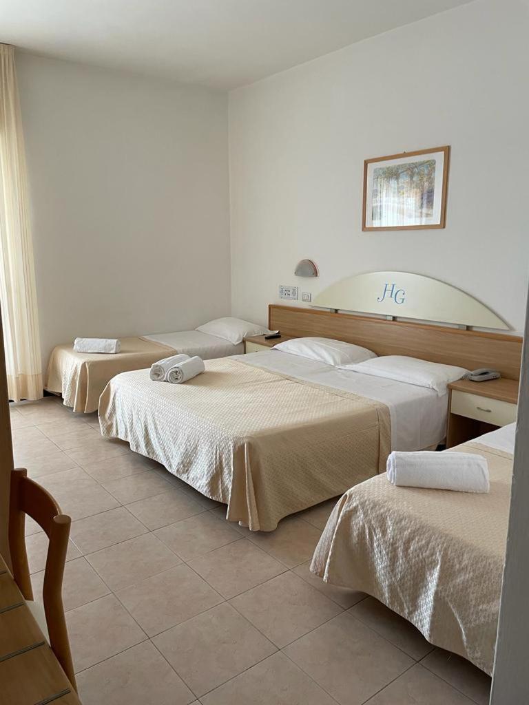 Hotel Gabbiano Cattolica Esterno foto
