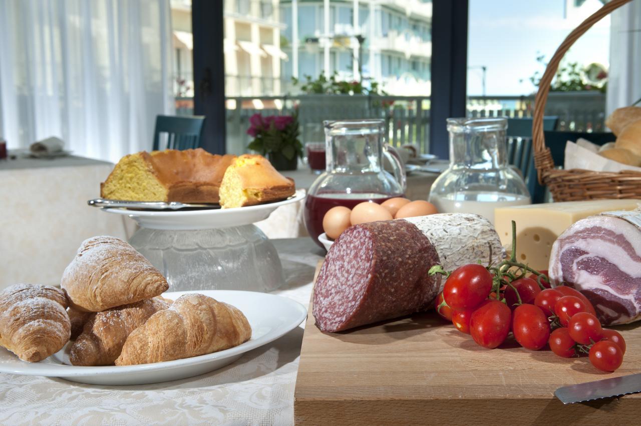 Hotel Gabbiano Cattolica Esterno foto