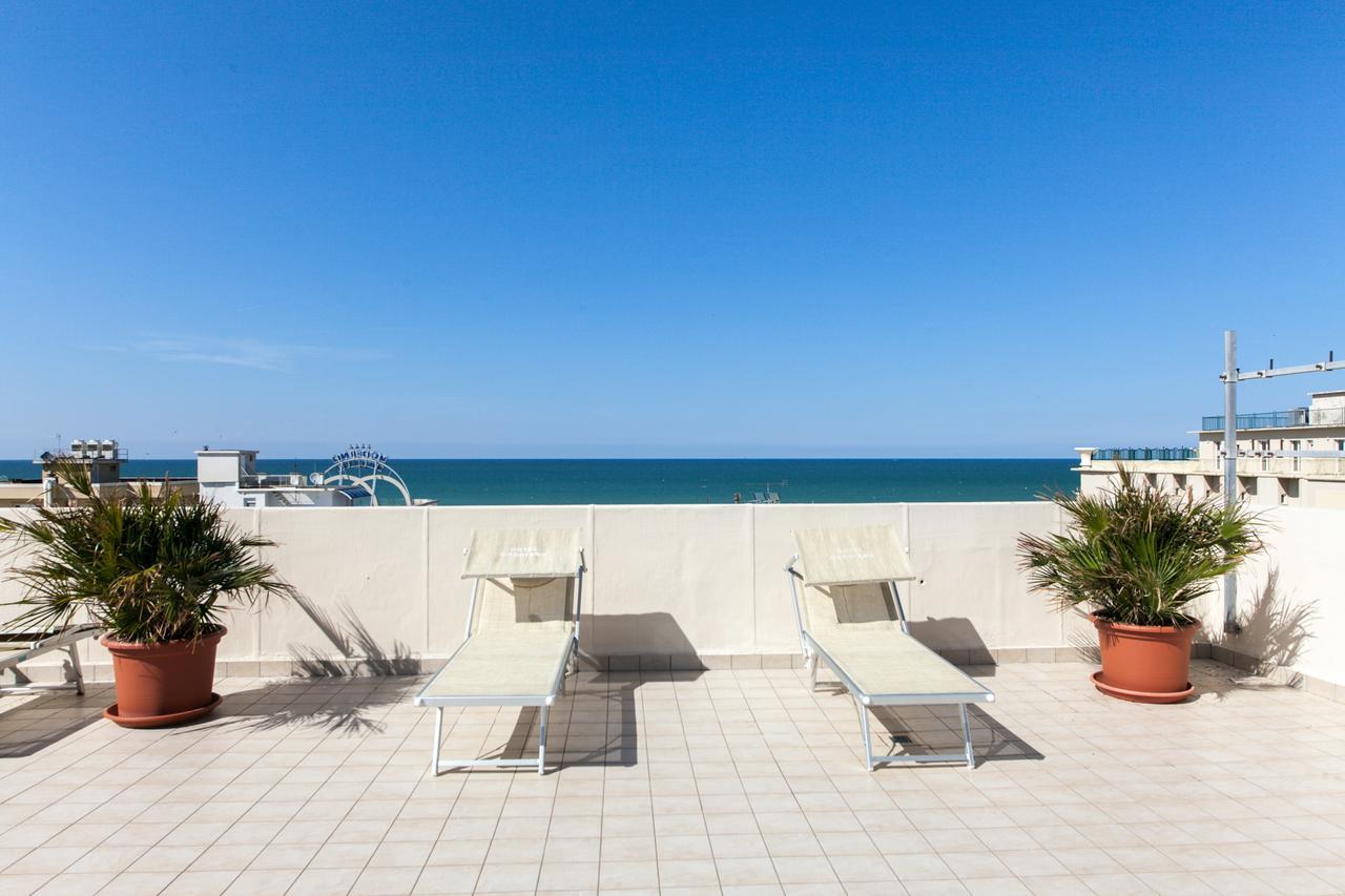 Hotel Gabbiano Cattolica Esterno foto